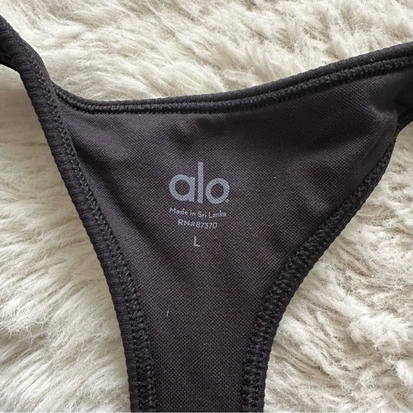 Black Ribbed Racerback Sports Bra - Picture 2 of 3